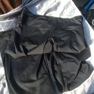 yoga pants